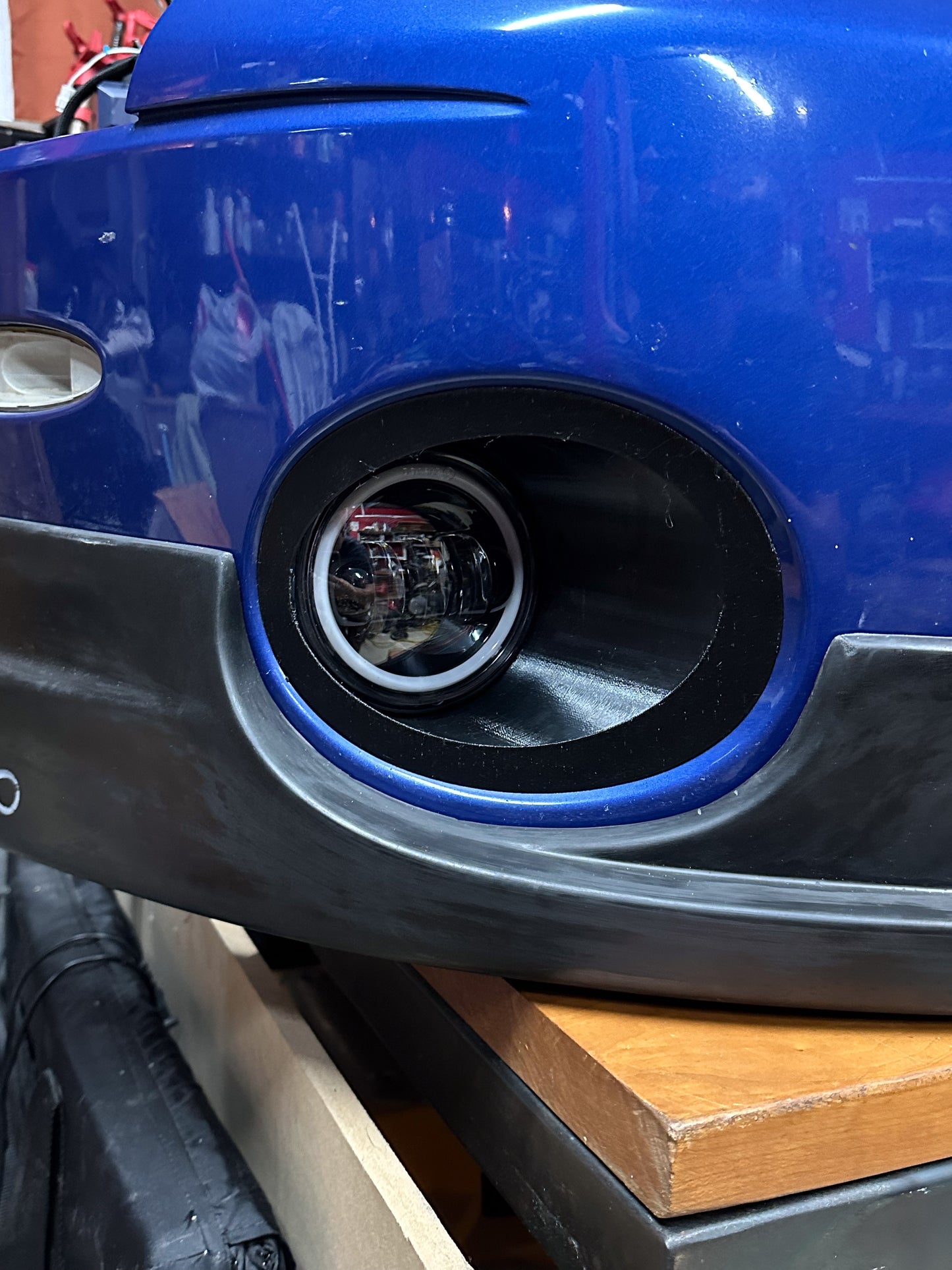 04-06 GTO Fog Lights housing
